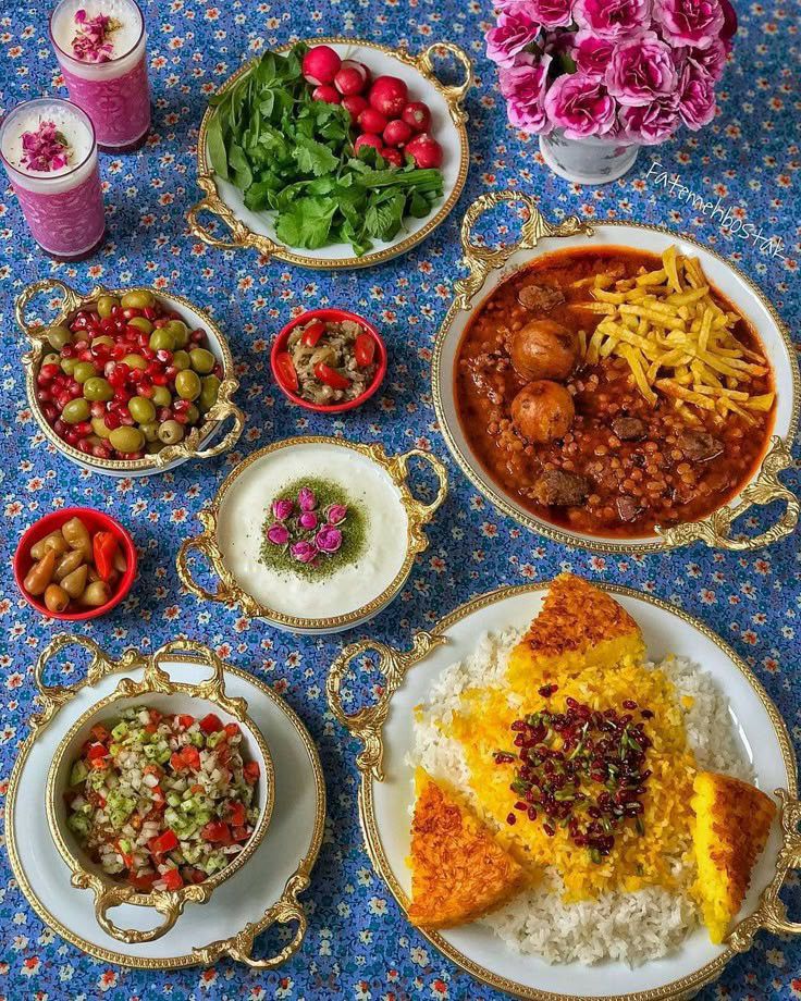 چیدمان میز شام لاکچری