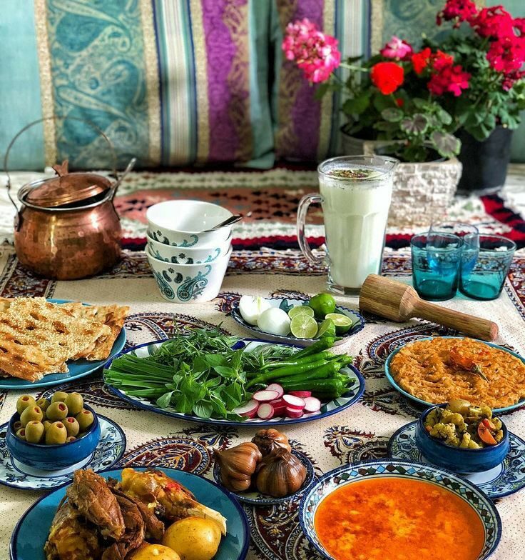 چیدمان میز شام لاکچری