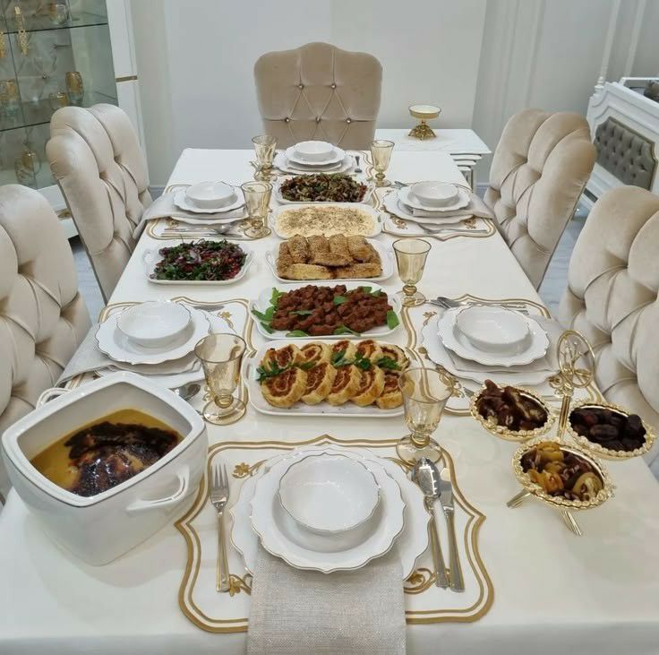 چیدمان  میز شام لاکچری