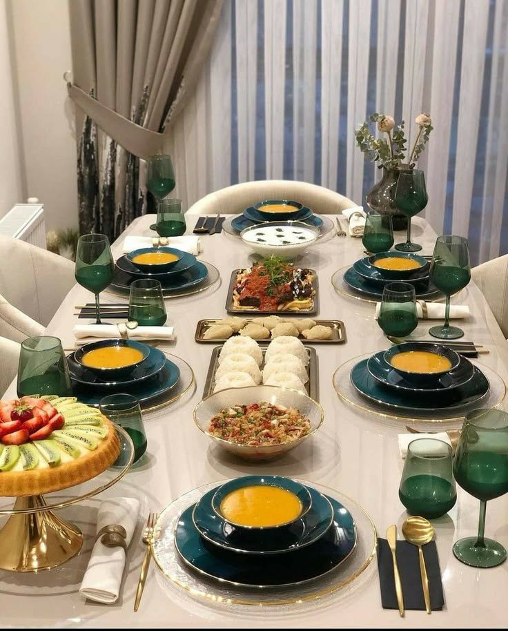 چیدمان  میز شام لاکچری