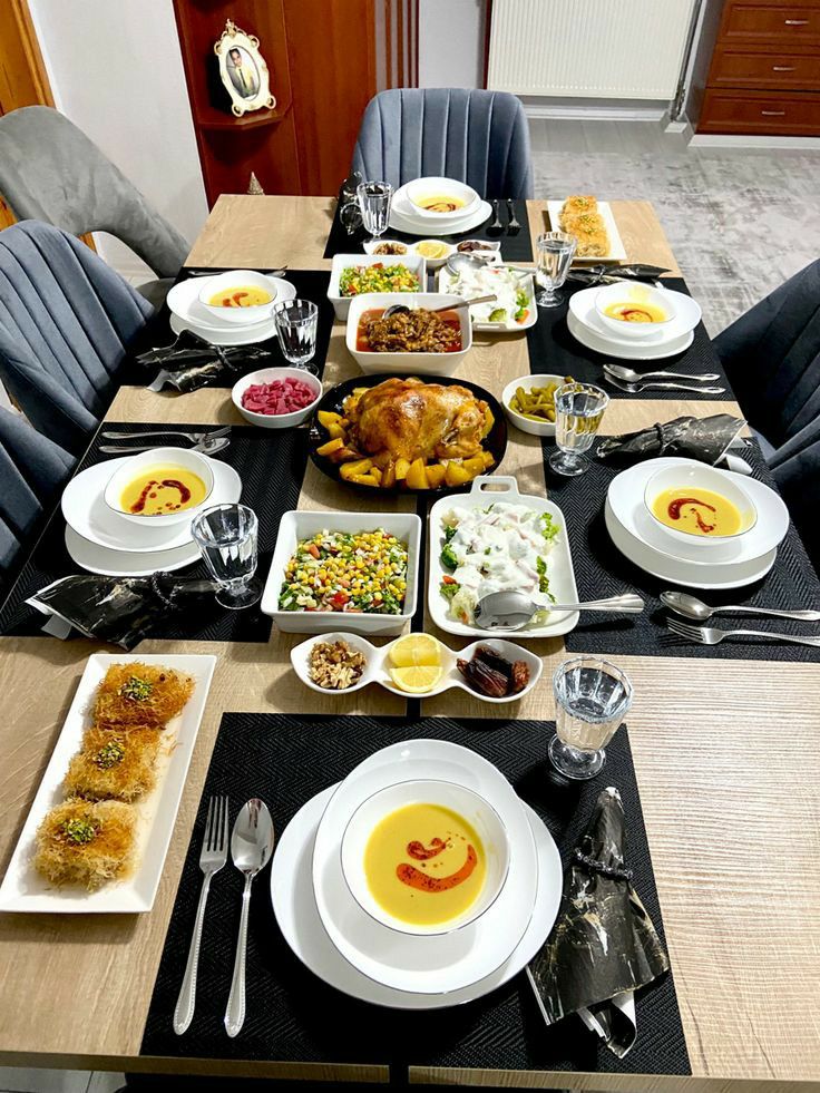 چیدمان  میز شام لاکچری