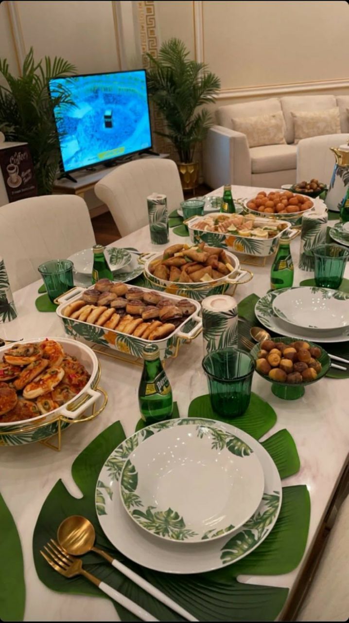 چیدمان  میز شام لاکچری