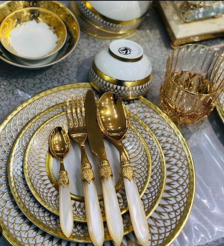 سرویس چینی طلاکوب