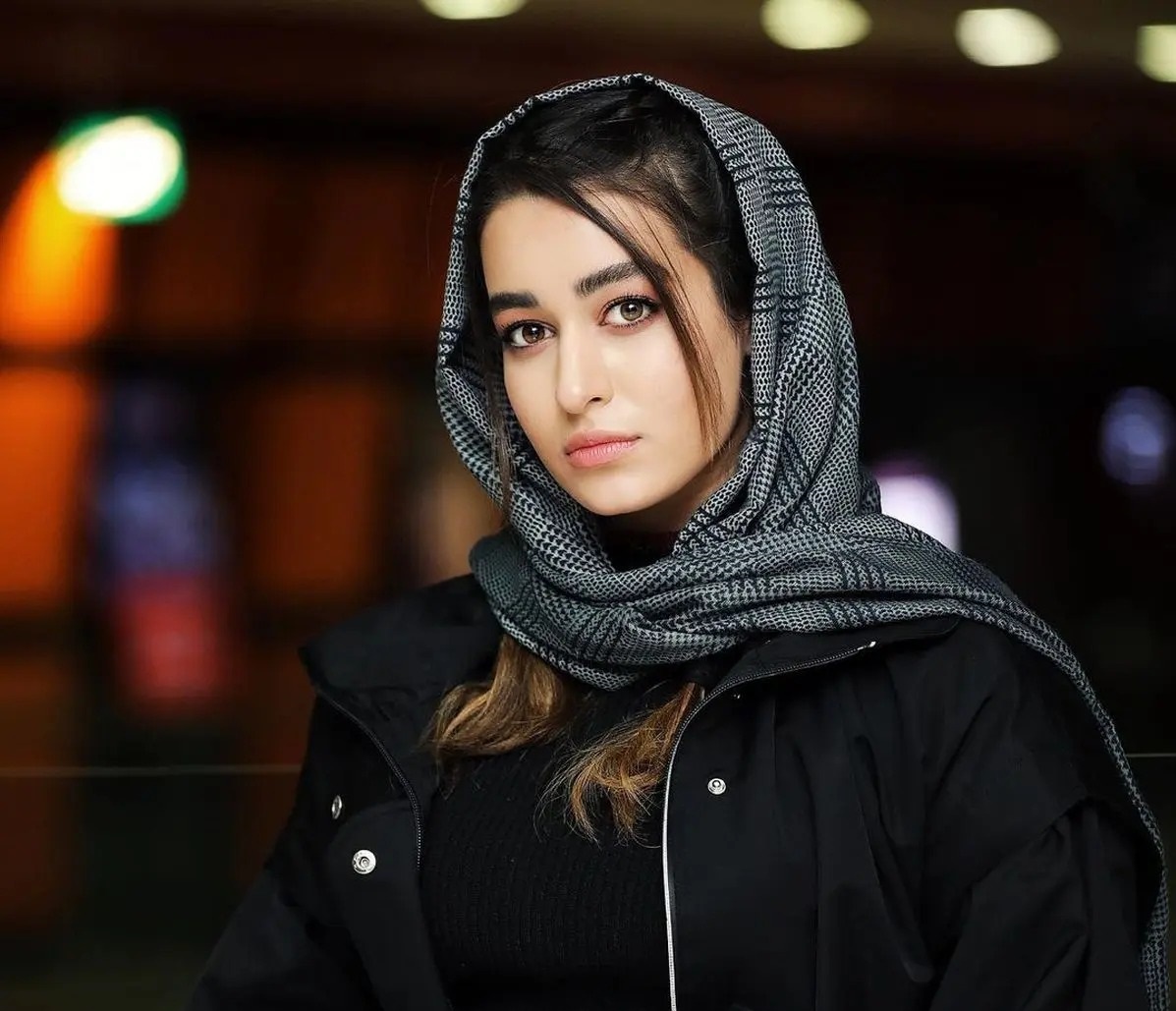 تحصیلات مه لقا مینوش زاد