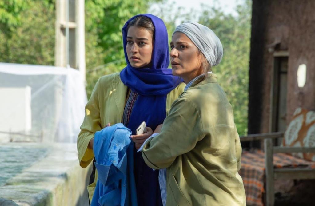 مه لقا مینوش زاد در آتابای