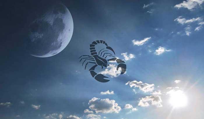 قمر در عقرب آبان 1404