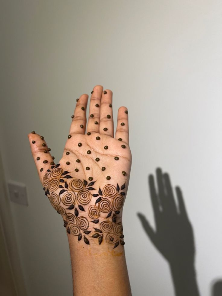 نقش حنا ساده دخترانه