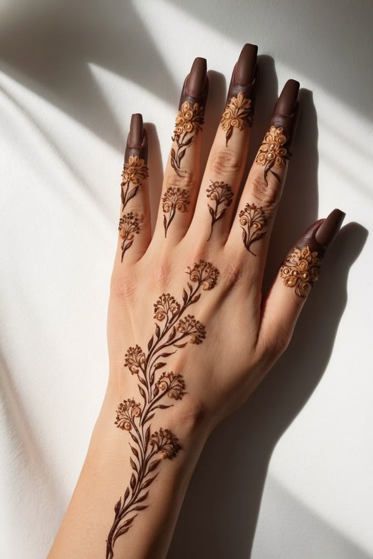 نقش حنا ساده دخترانه
