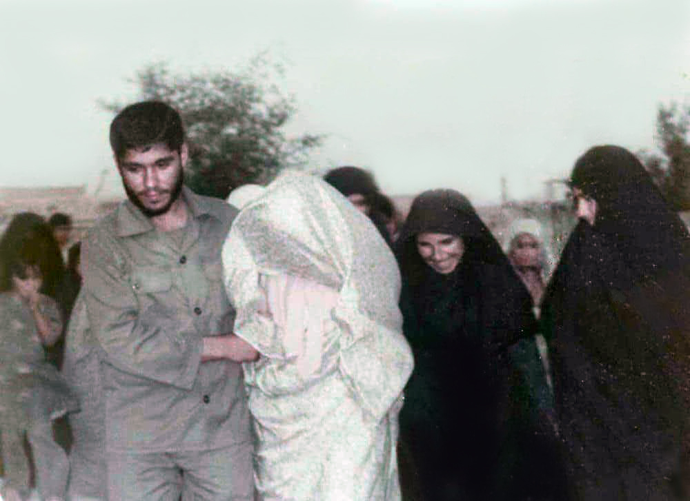 عکس نادر مهدوی و همسرش 