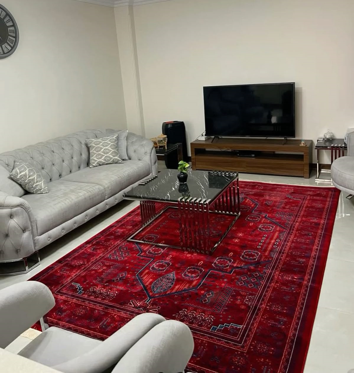 مبل طوسی و فرش