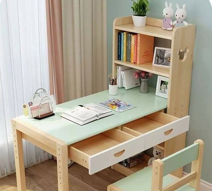 مدل میز تحریر و مطالعه کوچک برای بچه ها - تاشو - کتابخانه دار و مینیمال