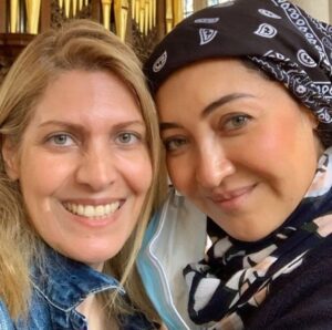 نازنین کریمی خواهر نیکی کریمی