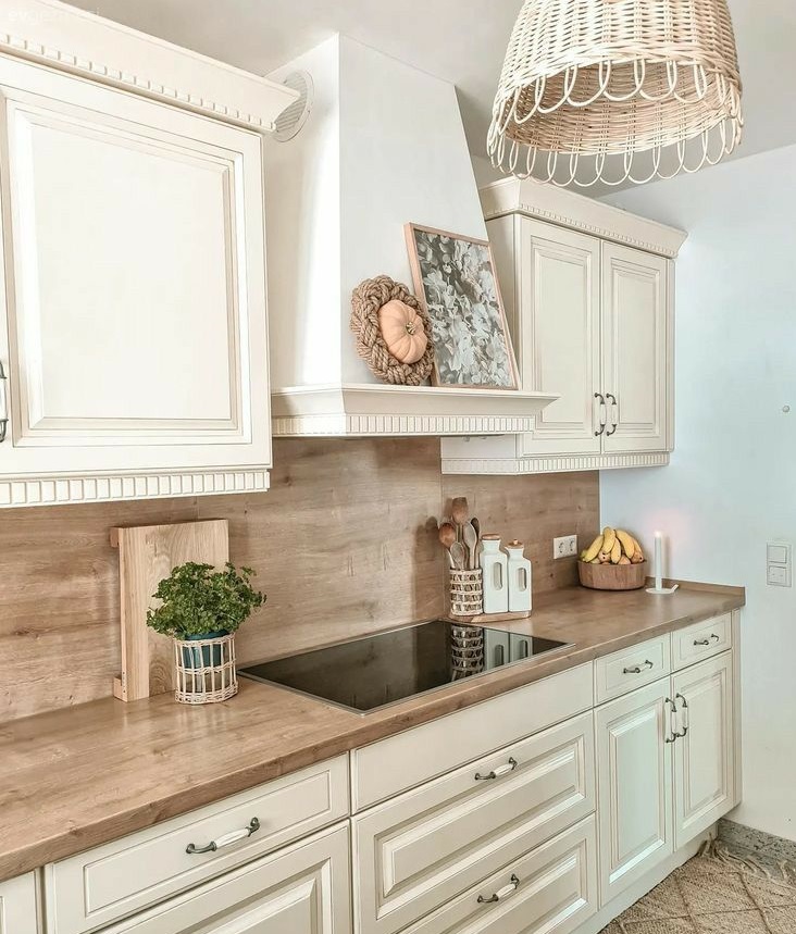 کابینت سفید و رنگی