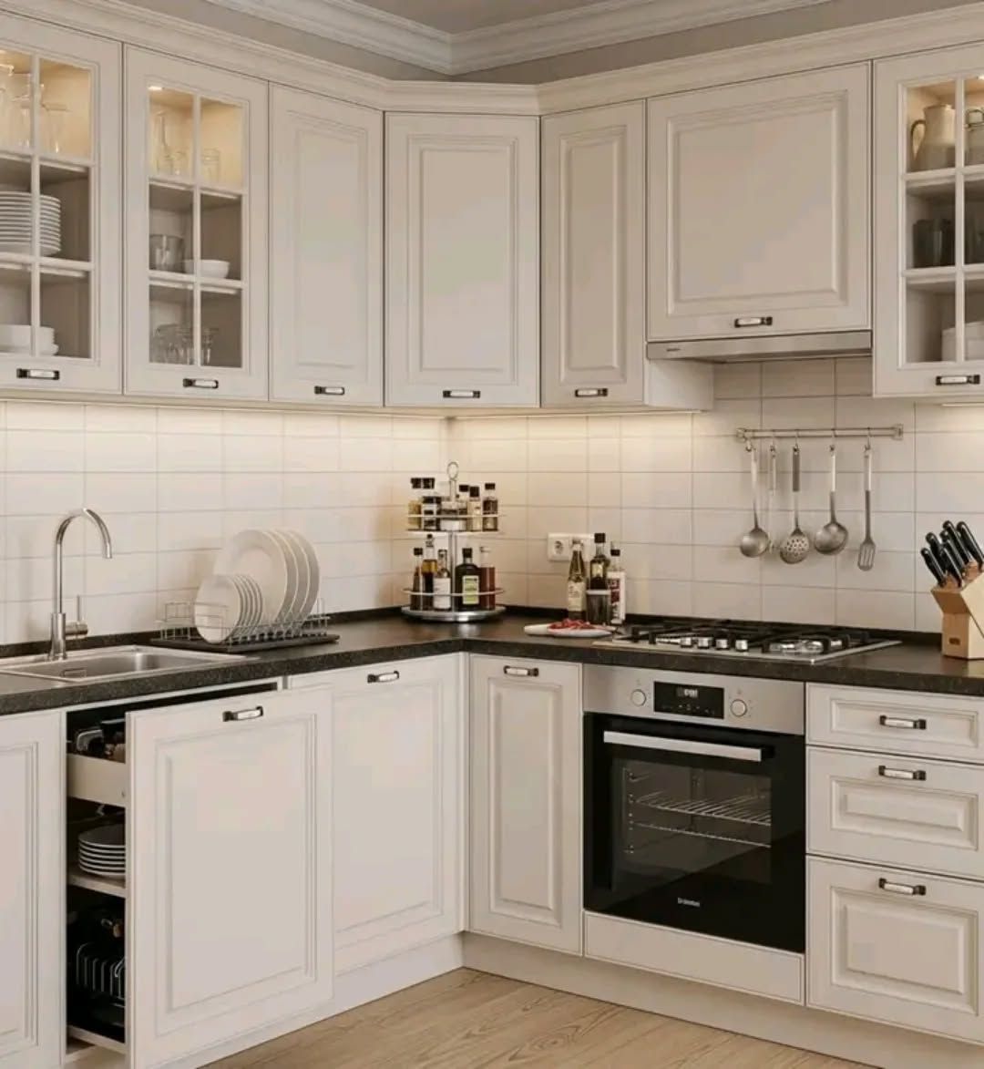 کابینت سفید و رنگی