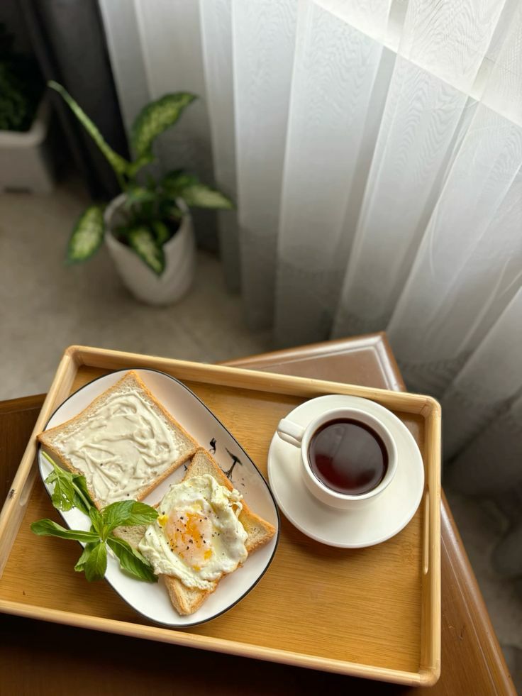 چیدمان و تزیین سینی صبحانه