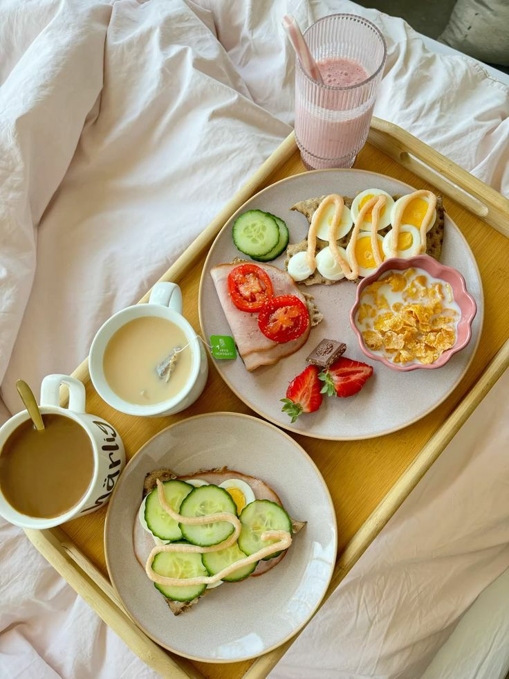 چیدمان و تزیین سینی صبحانه