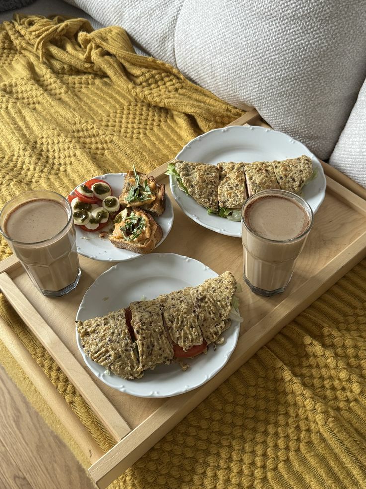 چیدمان و تزیین سینی صبحانه