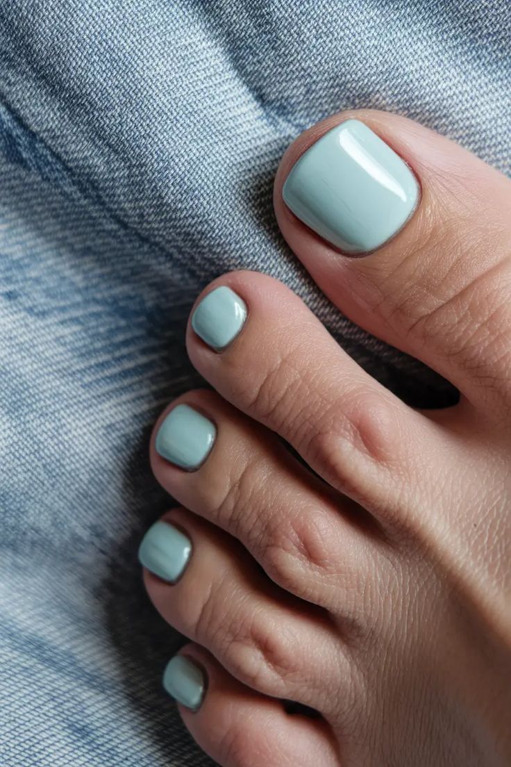 عکس پای لاک زده و مدل ژلیش ناخن پا