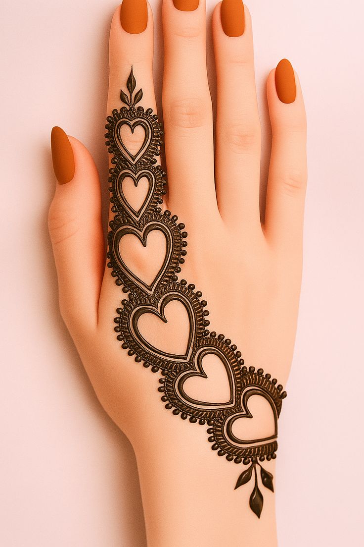 نقش حنا فانتزی روی دست