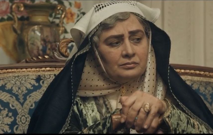 پریوش نظریه در بامداد خمار