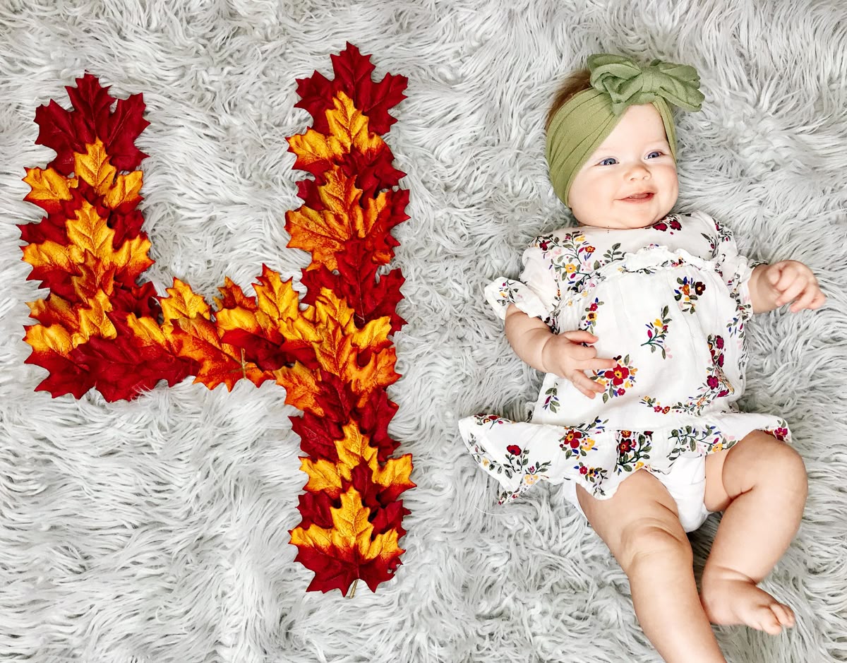 ایده عکس ماهگرد نوزاد در منزل