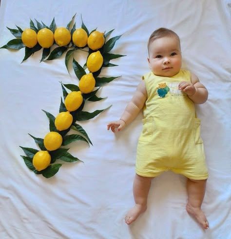 ایده عکس ماهگرد نوزاد در منزل