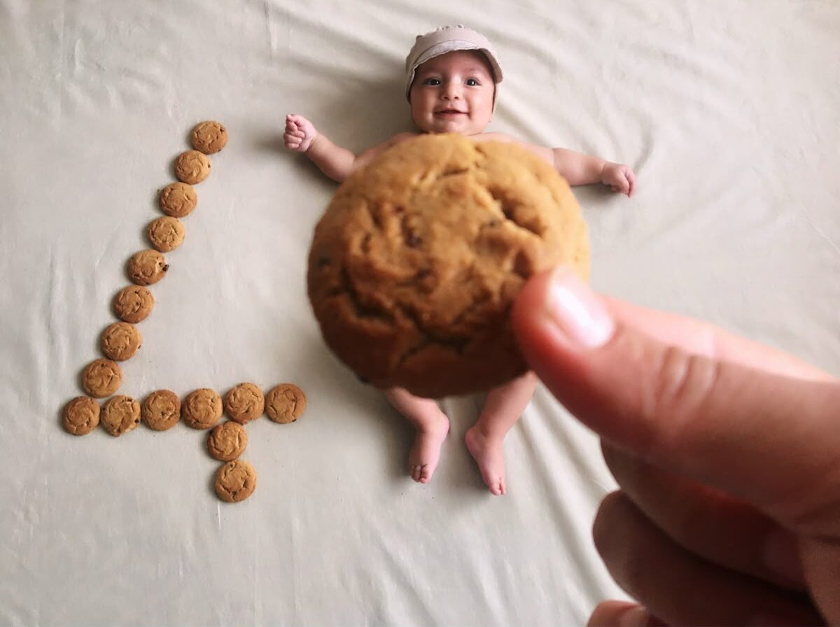 ایده عکس ماهگرد نوزاد در منزل