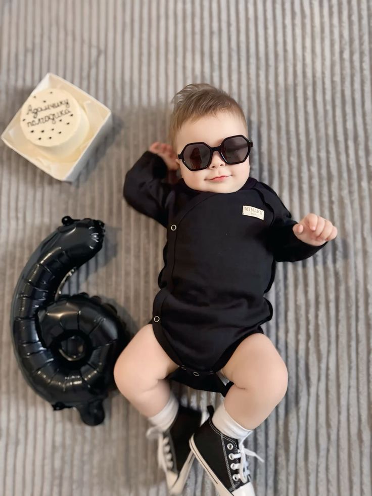 ایده عکس ماهگرد نوزاد در منزل