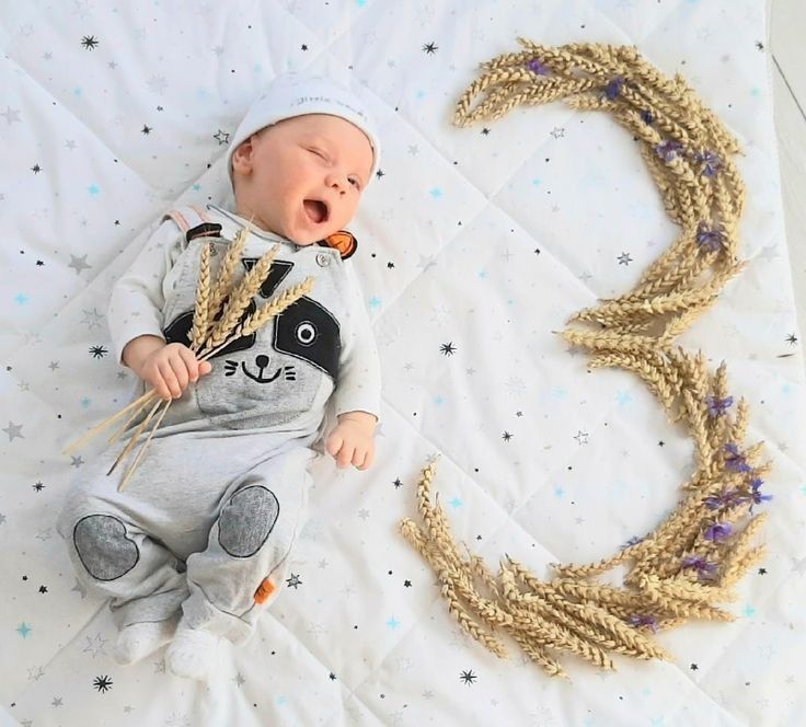 ایده عکس ماهگرد نوزاد در منزل