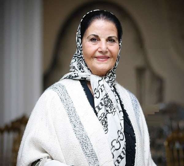 پوری بنایی خواهر اکی بنایی⁩