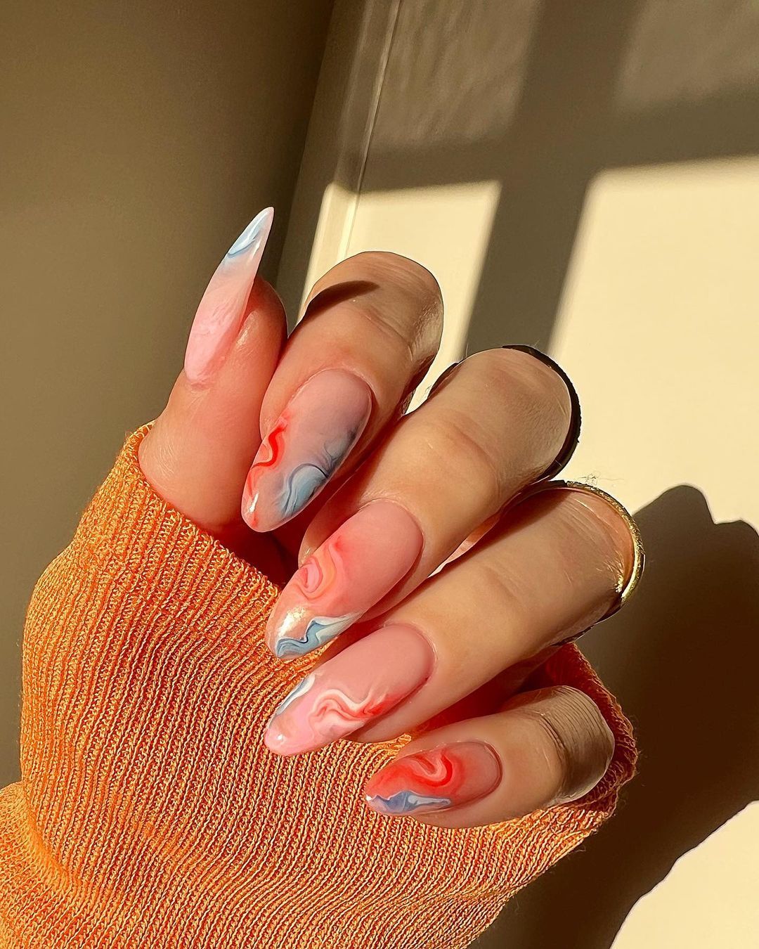 مدل ناخن فرنچ ماربل سفید و رنگی