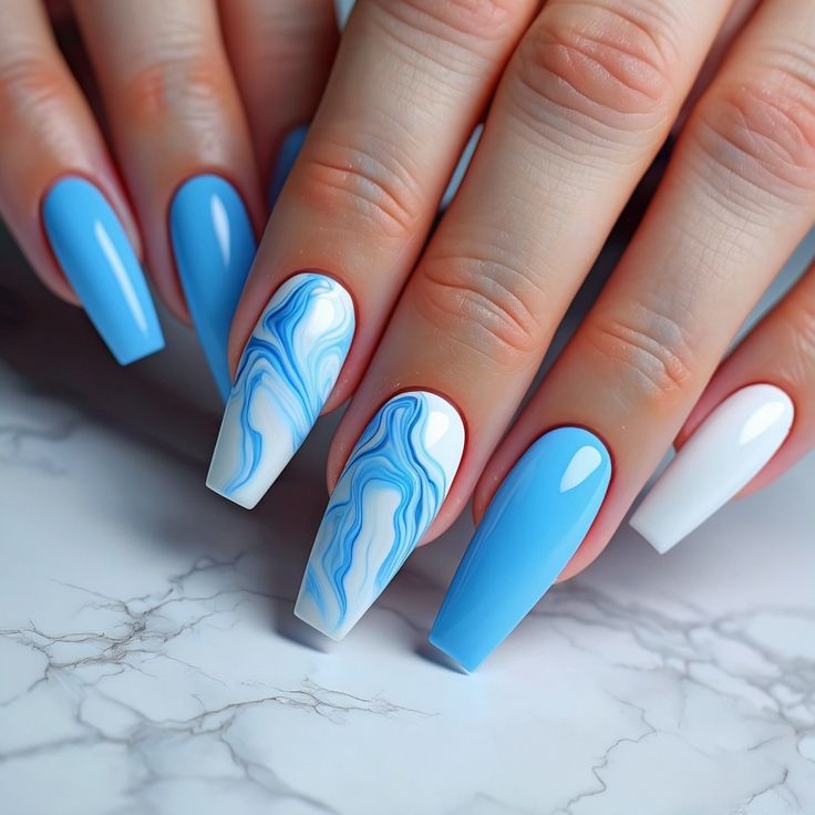 مدل ناخن فرنچ ماربل سفید و رنگی