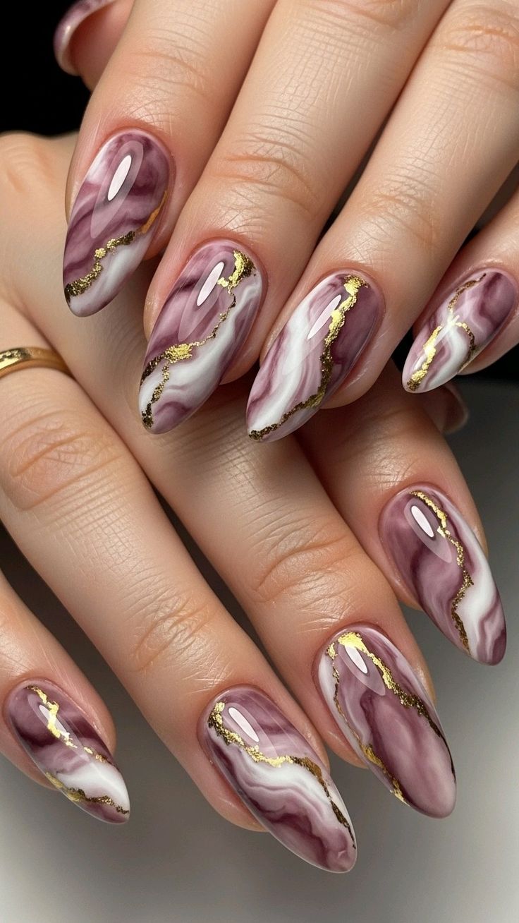 مدل ناخن فرنچ ماربل سفید و رنگی