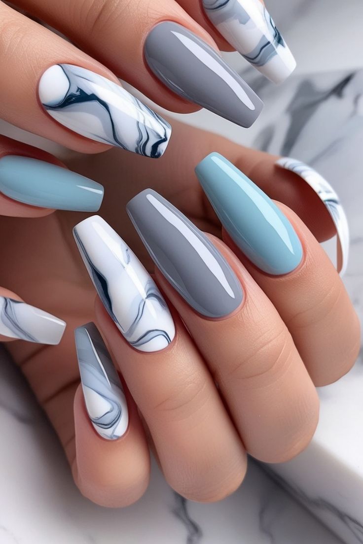مدل ناخن فرنچ ماربل سفید و رنگی