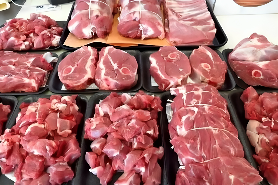 قیمت گوشت گوسفندی، گوساله و مرغ گرم+ لیست کامل 12 آبان