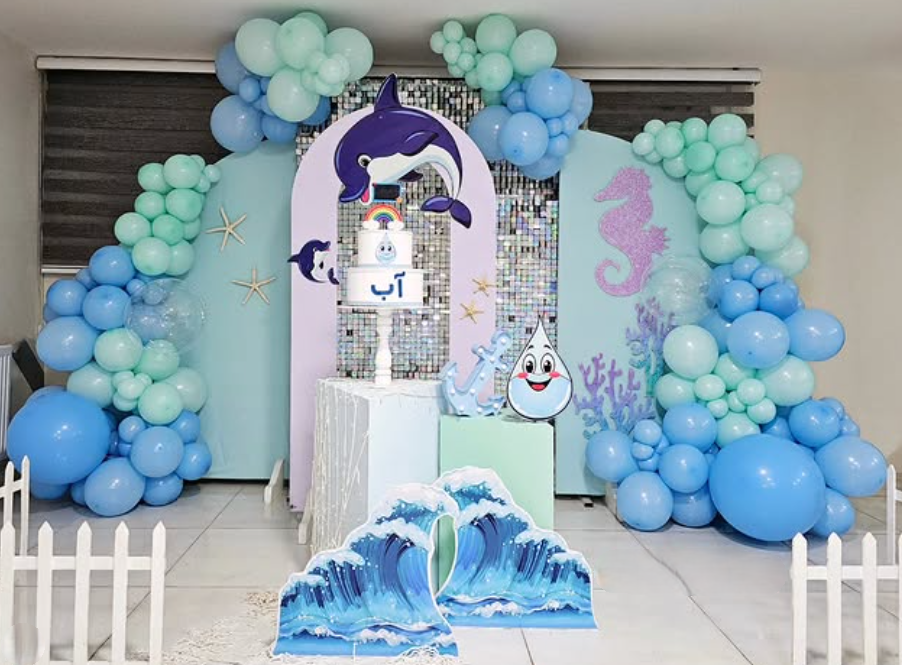 تزیین جشن آب در مدرسه