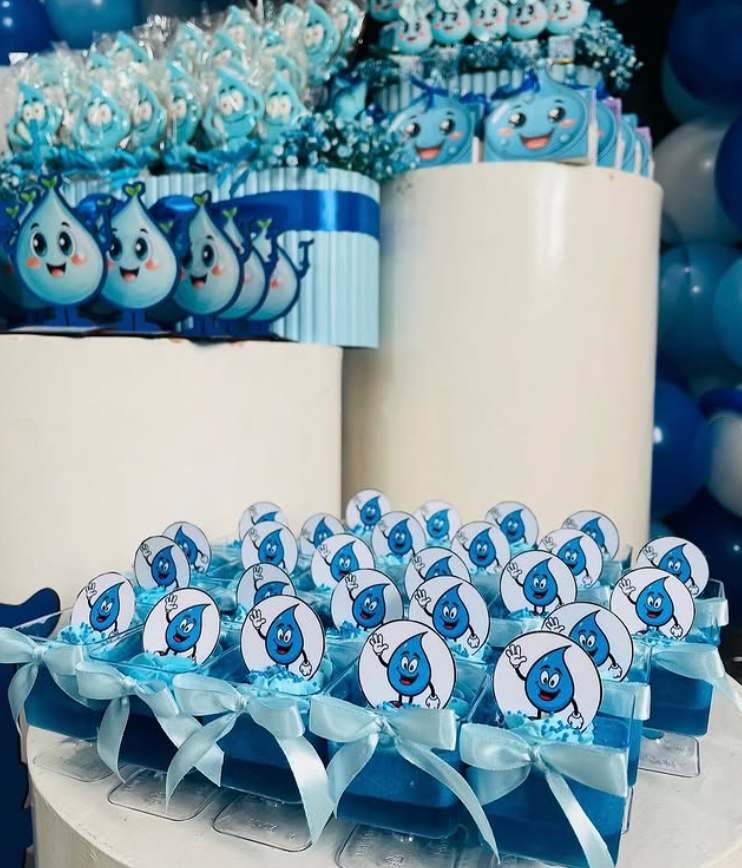 تزیین جشن آب کلاس اول