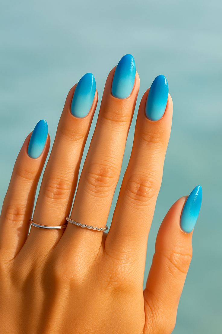 لاک ژل آیس آبی