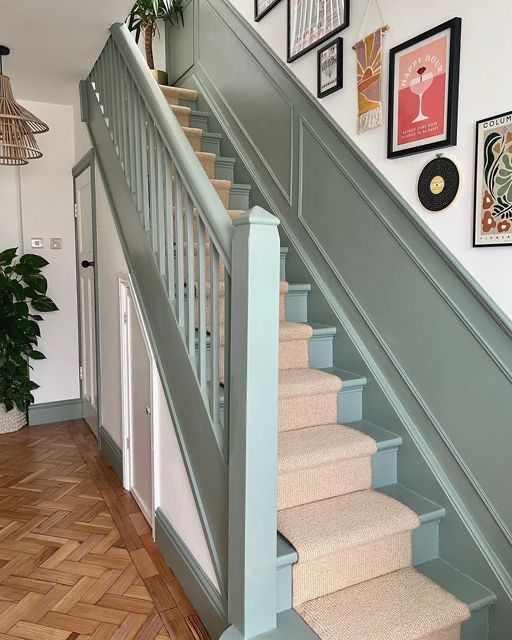 تزیین راه پله ورودی ساختمان