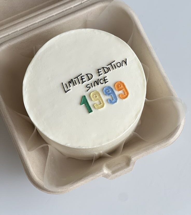 کیک مینیمال مردانه