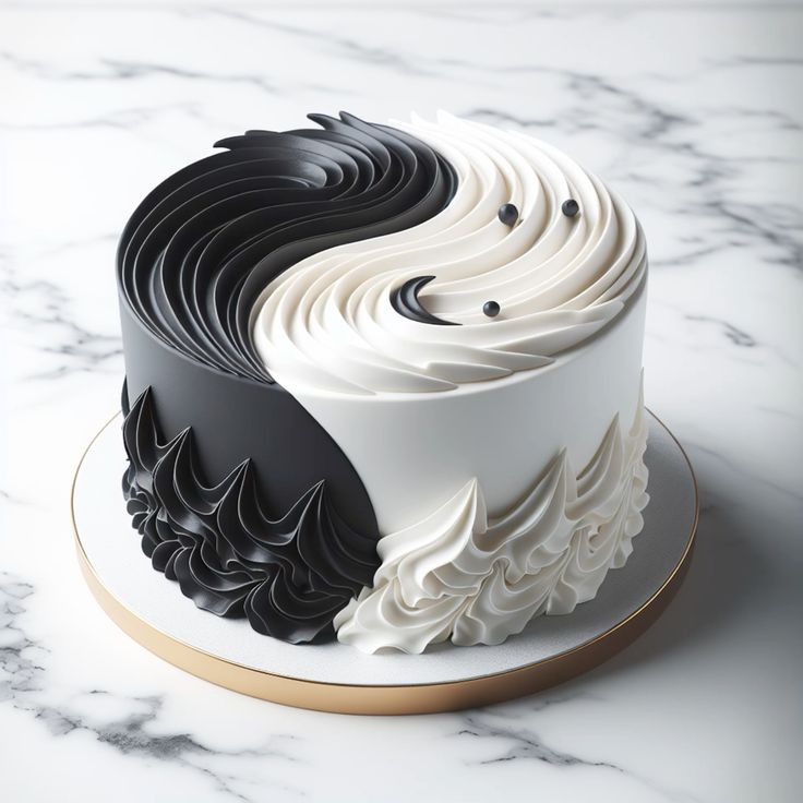 کیک تولد سیاه و سفید