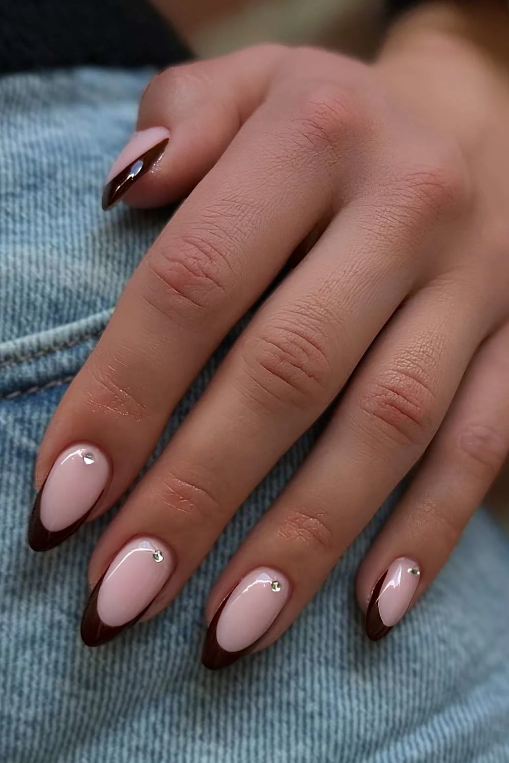 مدل ناخن فرنچ قهوه ای