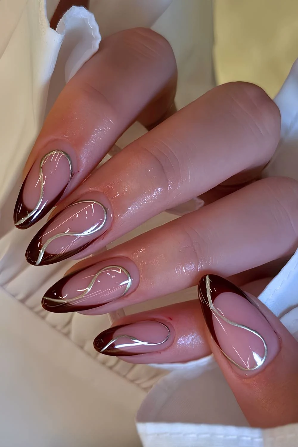 مدل ناخن فرنچ قهوه ای