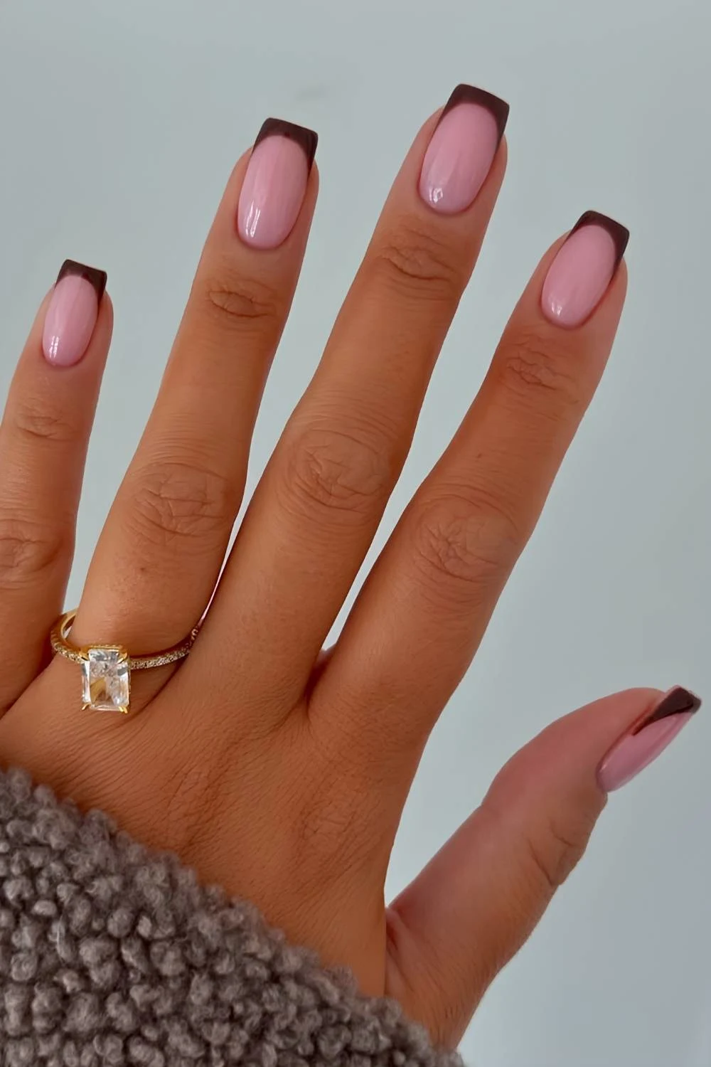 مدل ناخن فرنچ قهوه ای