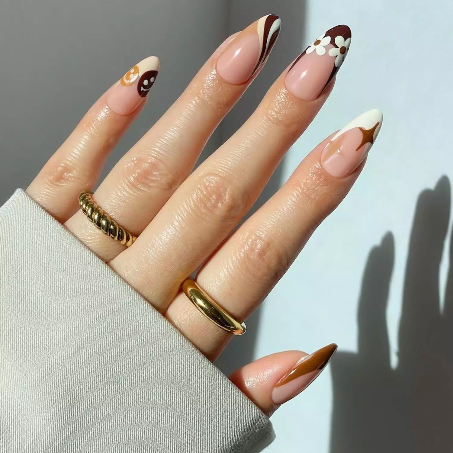 مدل ناخن فرنچ قهوه ای