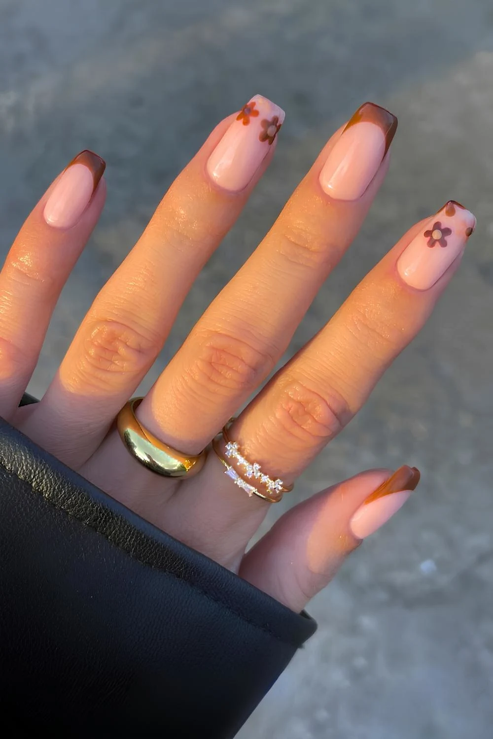 مدل ناخن فرنچ قهوه ای