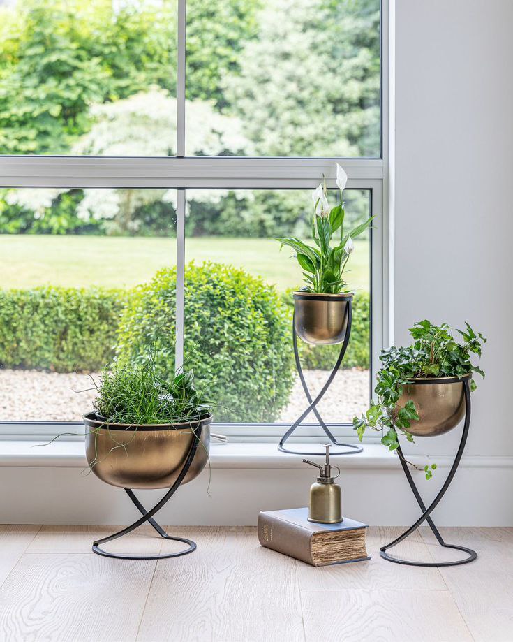 پایه و استند گلدان