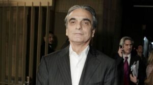 همایون ارشادی بیوگرافی