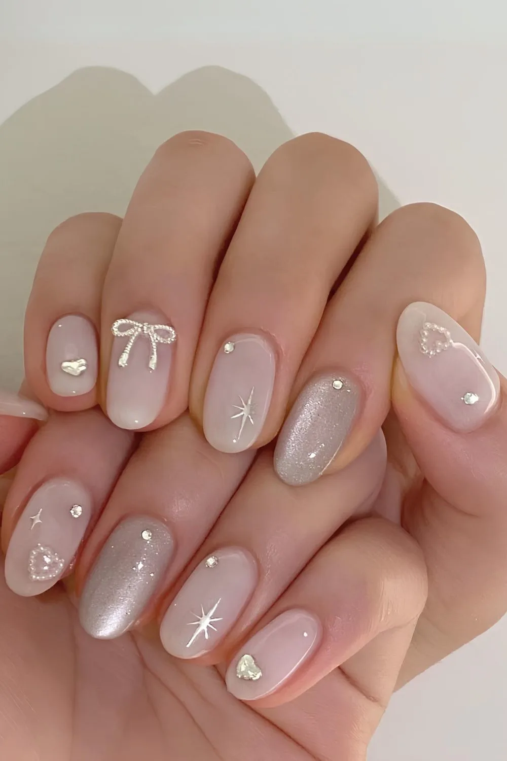 ناخن کره ای عروسکی