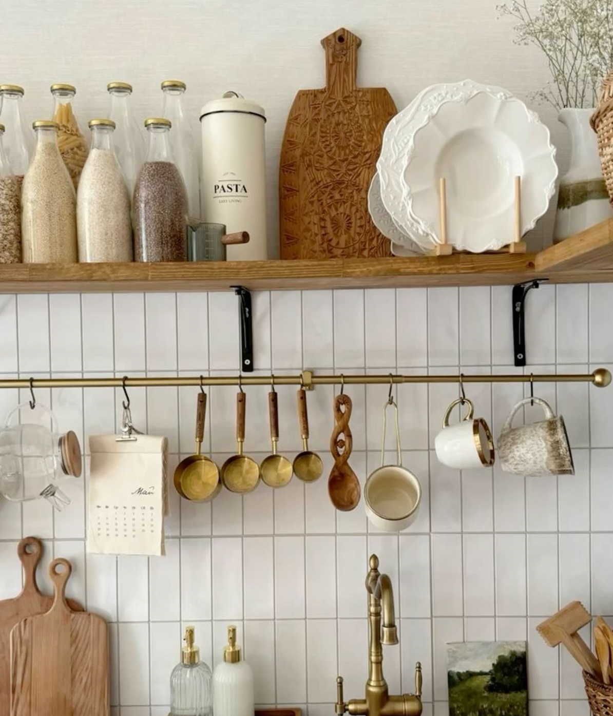 شلف دیواری آشپزخانه